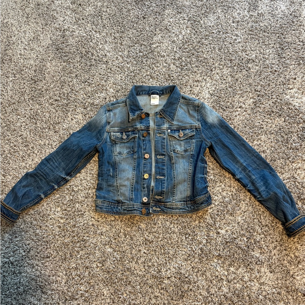 Cropped Women’s Denim Jacket